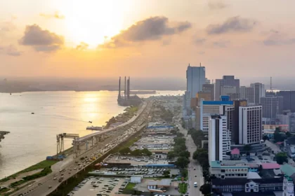 Nigeria’s Credit Surges 63% as Private-Sector Lending Slows