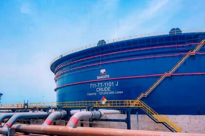 Dangote Refinery Swings to $4.7 Billion Profit Ahead of IPO Close
